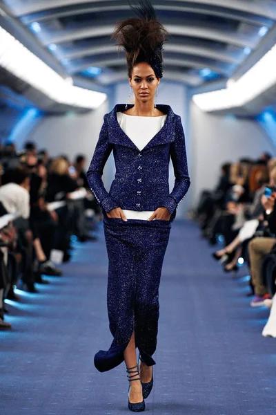 Look 24